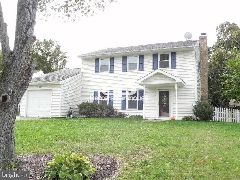 Primary Photo - 15003 Nutcracker Pl