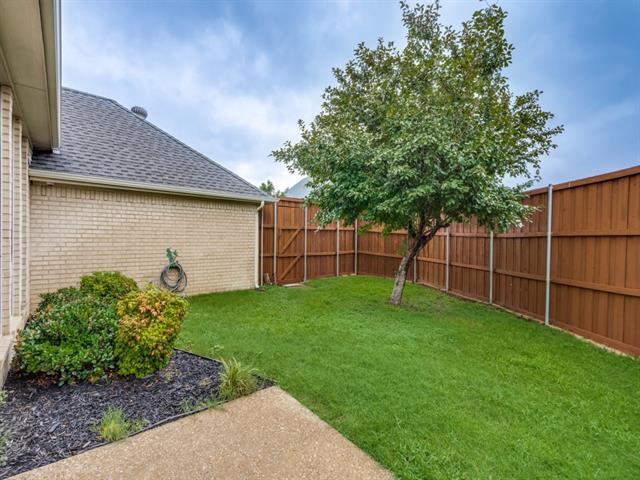 Building Photo - 4012 Lantana Ln