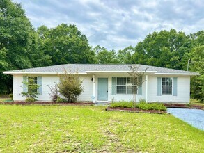 Building Photo - Charming Home - Spacious Lot Near Whiting