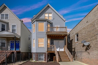 Building Photo - 3836 W Diversey Ave