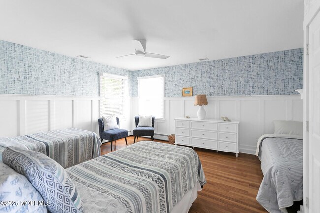 Building Photo - 306 Ocean Rd