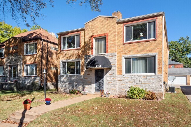 Building Photo - 7112-7114 Jamieson Ave