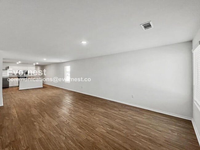 Building Photo - 480 Moonlight Cove