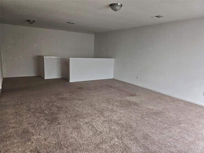 Building Photo - 2056 Spindletree Ln