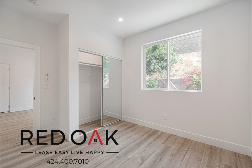 Building Photo - 4592 Riverton Ave