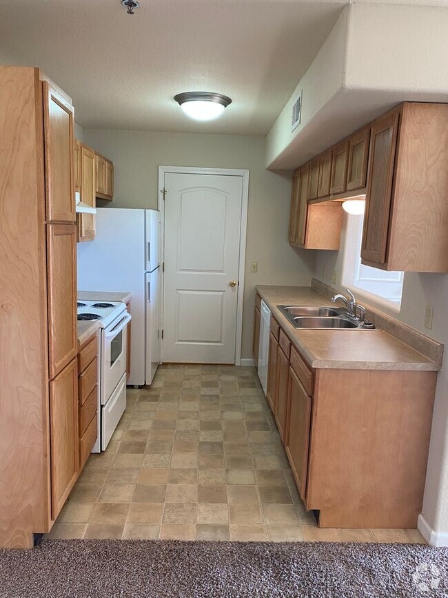 Building Photo - Nice ground floor 1 bedroom apartment!