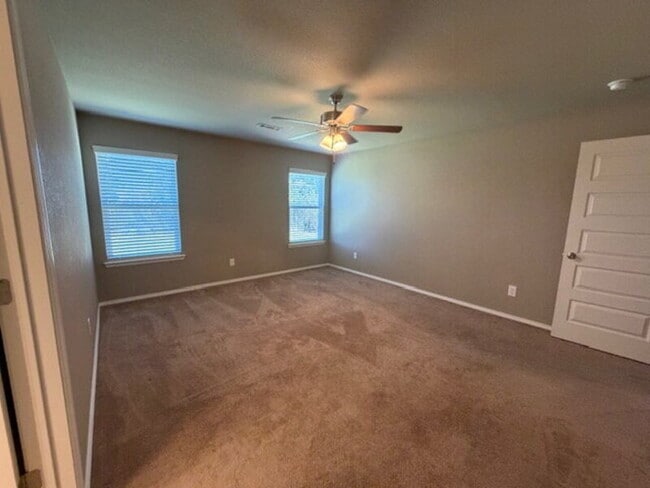 Building Photo - 1142 S Gentle Valley Dr