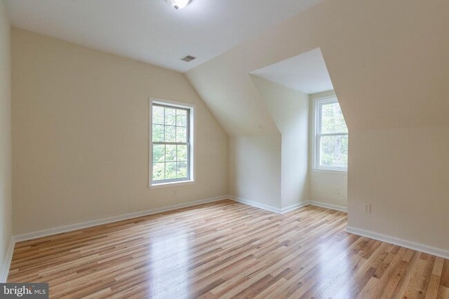 Building Photo - 4282 Swinging Bridge Rd