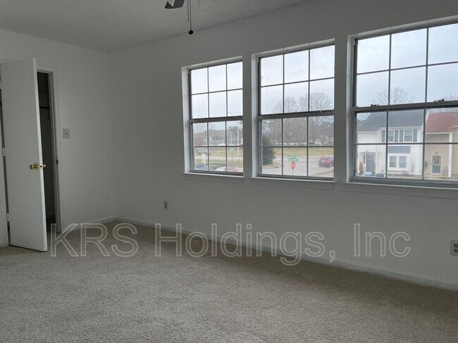 Building Photo - 1503 Garland Way