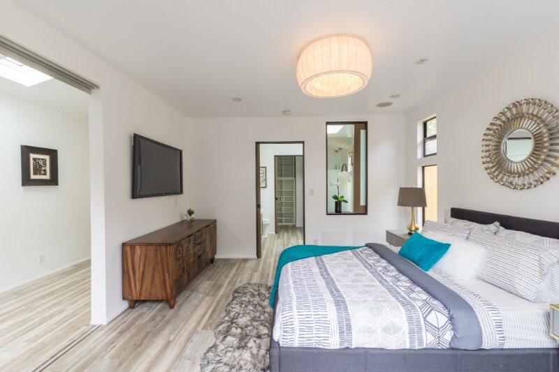 Building Photo - 13263 Venice Blvd.