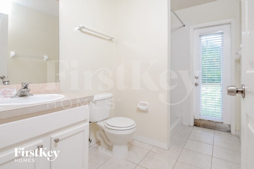 Building Photo - 17006 Falconridge Rd