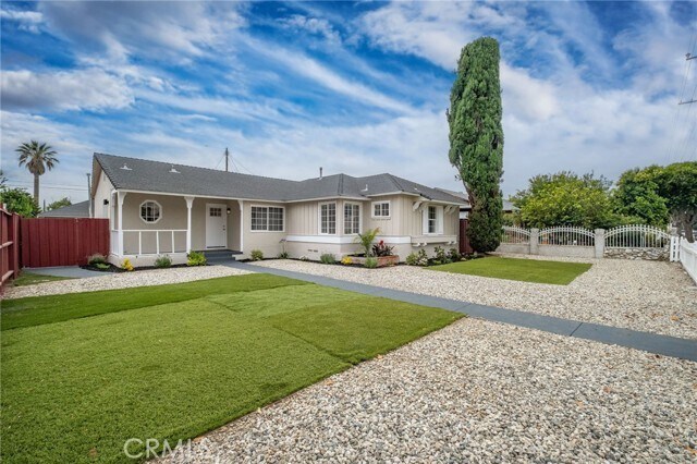 Building Photo - 20756 Saticoy St