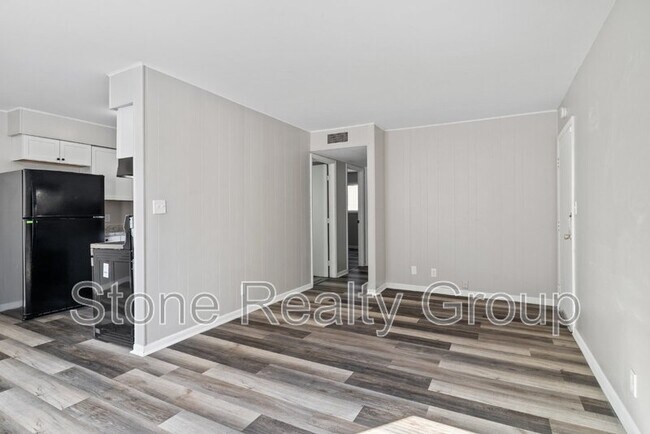 Building Photo - 1800 N 6th 1/2 St