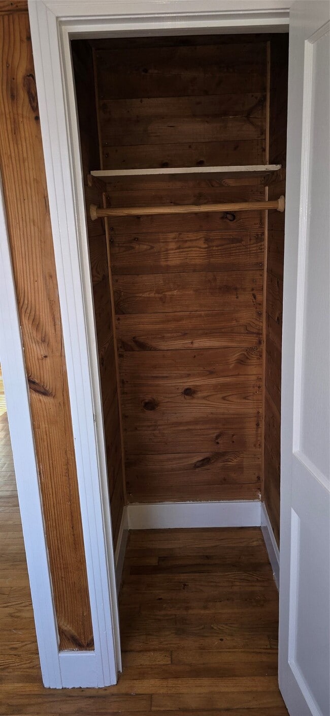 Building Photo - 1808 Avenue J