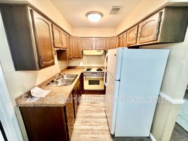 Building Photo - 1614 Speaker Rd