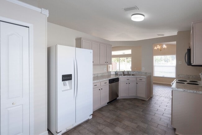 Building Photo - 2711 Breakwater Ct