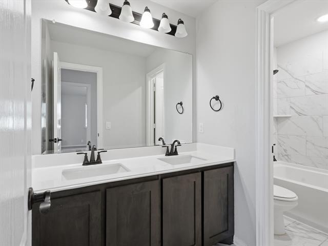 Building Photo - 624 Pawprint Holw