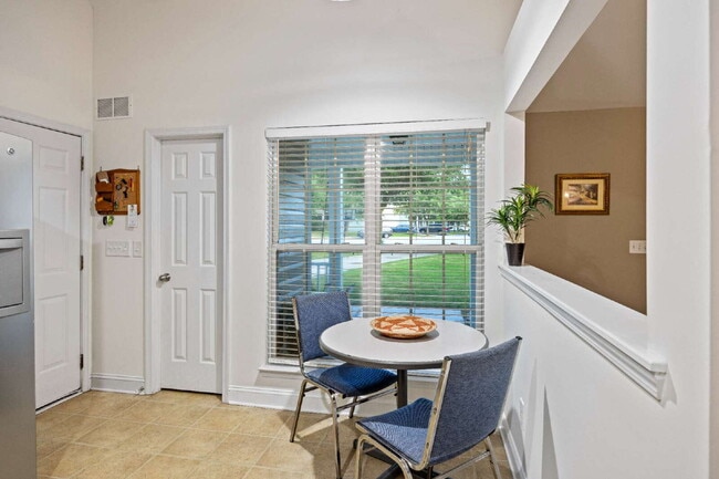 Building Photo - 5349 Deep Blue Ln