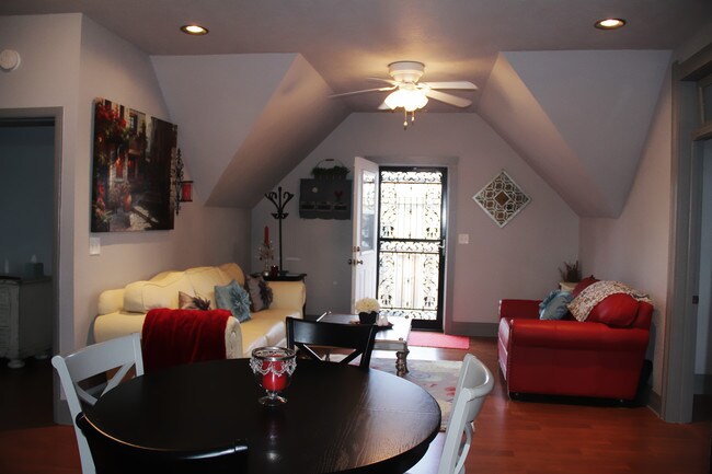 View of family room from kitchen - 1852 Broadway St
