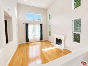 Building Photo - 7371 Westcliff Dr