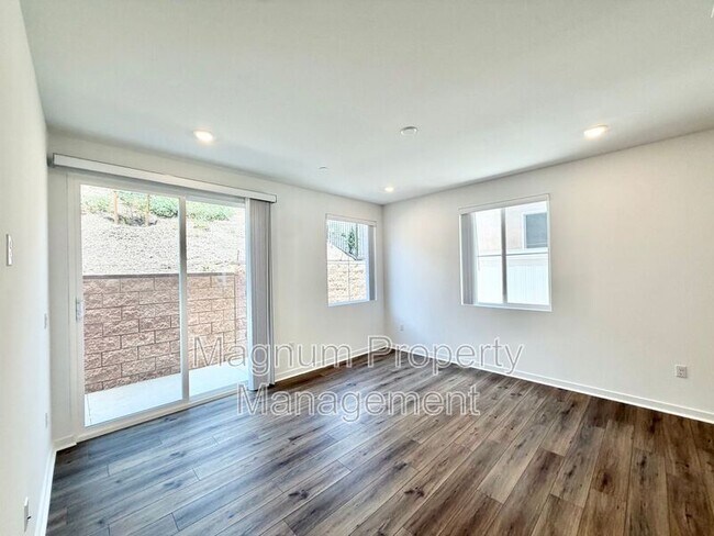 Building Photo - 31404 Lolite Dr