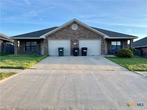 Building Photo - 4601 John David Dr