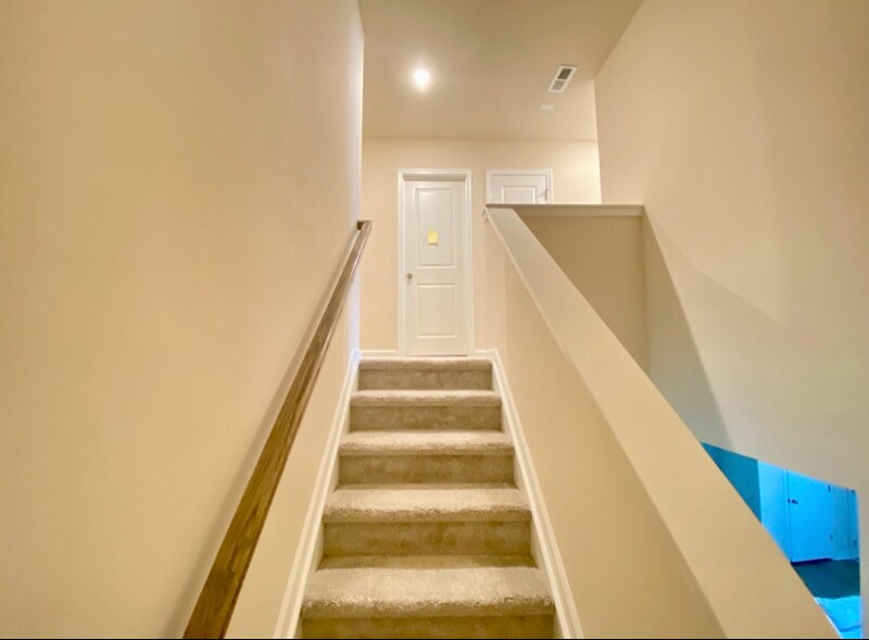 Building Photo - 5612 Preveza Pl