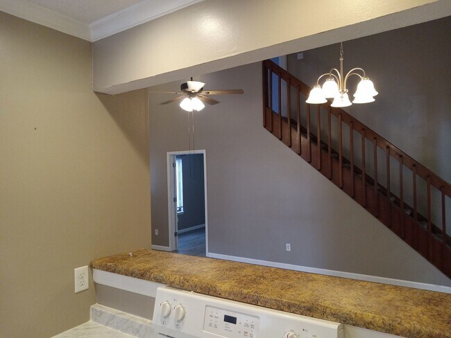 Building Photo - Condo for Rent