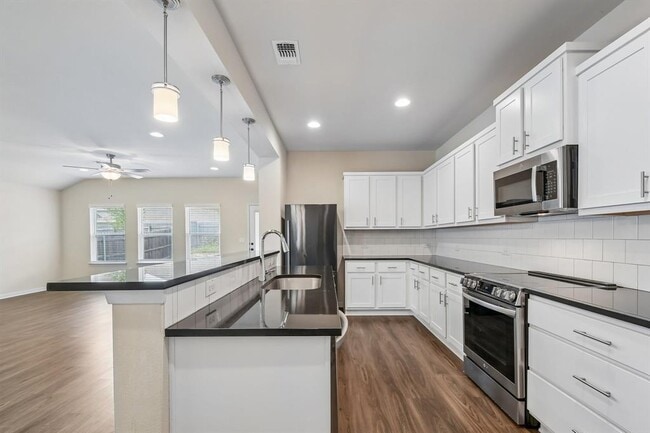 Building Photo - 9813 Eloquence Dr