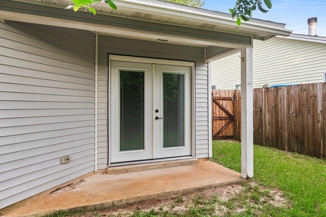 Building Photo - 3030 Blue Pine Ln