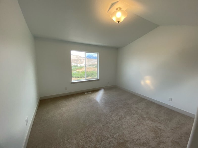 Building Photo - 16371 S Coupler Ln