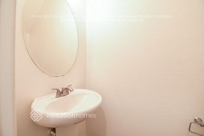 Building Photo - 1413 S Moccasin Trail