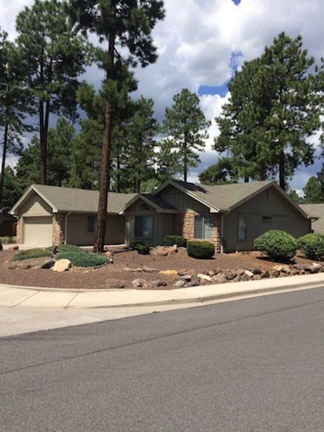 Building Photo - Sweet 3 bedroom single level home in Bould...