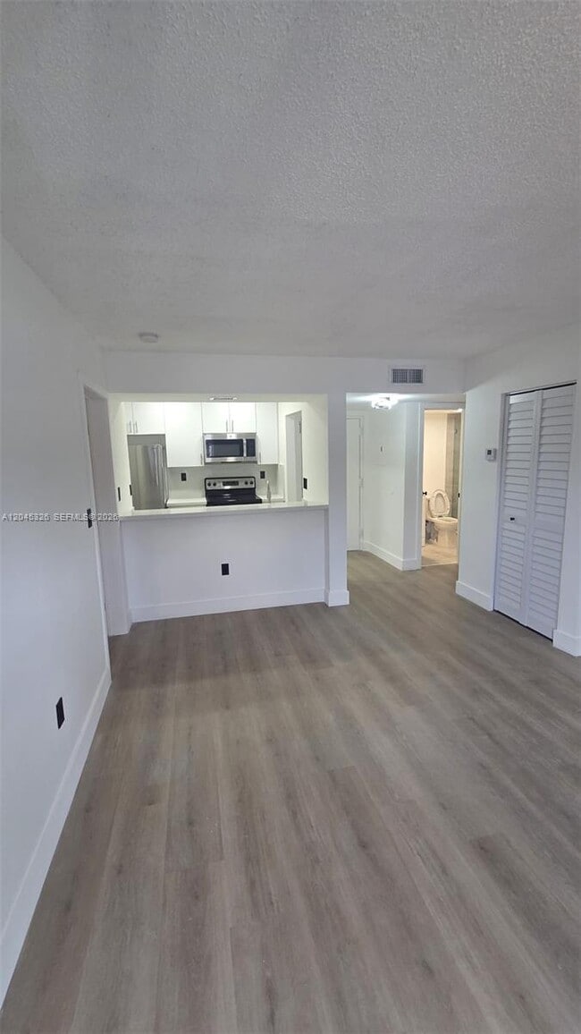 Building Photo - 7125 NW 186th St