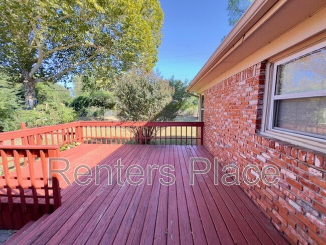 Building Photo - 5637 S Yorktown Pl