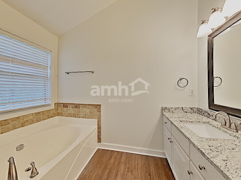 Building Photo - 3563 Dunbar Ln