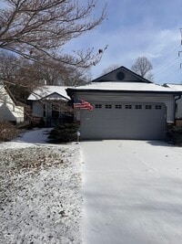 Building Photo - 9209 N Park Ave