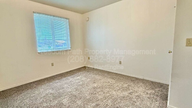 Building Photo - 801 N Brigger St