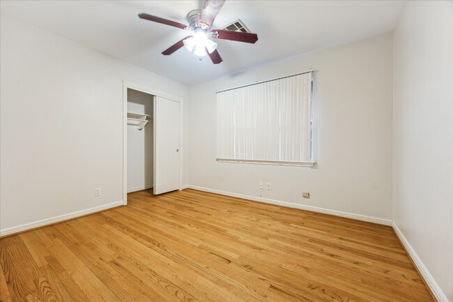 Building Photo - 1807 Locksford St