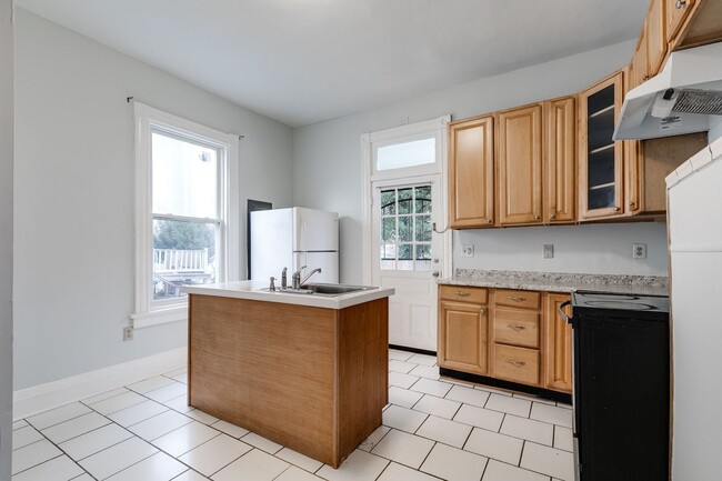 Building Photo - 3 Bedroom Home in North Highland Park ***A...