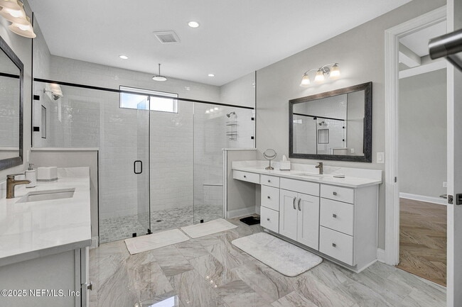 Building Photo - 11476 Madelynn Dr
