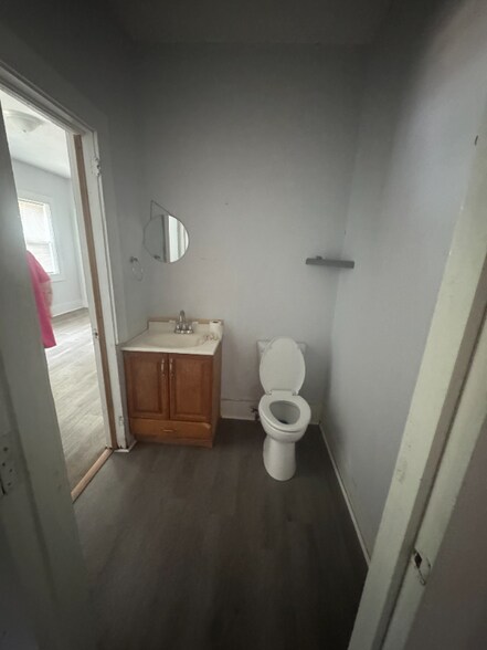 Building Photo - 6585 Voorhees Rd