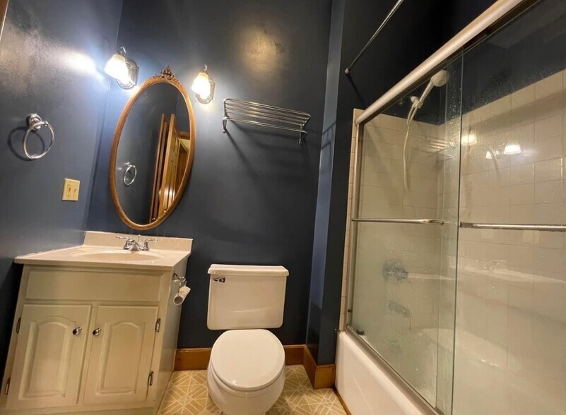 Building Photo - 148 W Michigan Ave