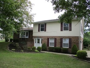 Building Photo - Renovated Quad In Forest Ridge Area w/4 Be...