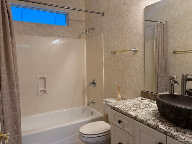 Building Photo - 4115 Oak Pointe Dr