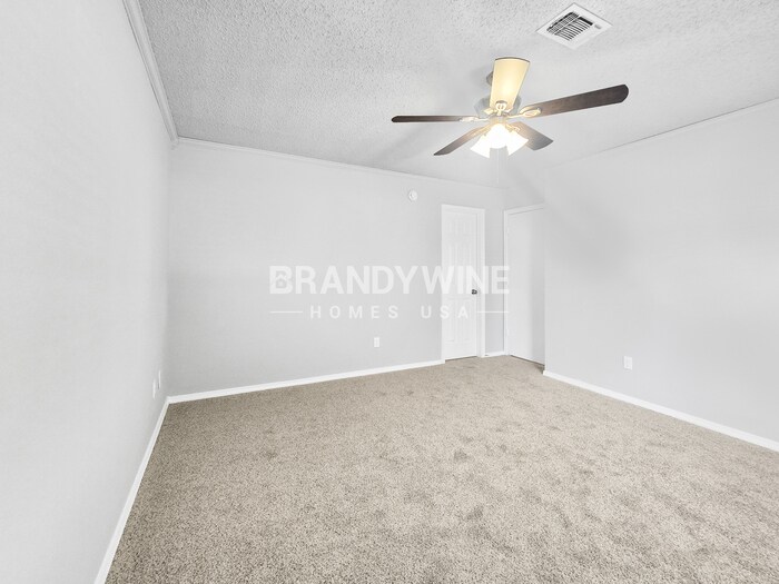 Building Photo - 6508 Hyden Dr