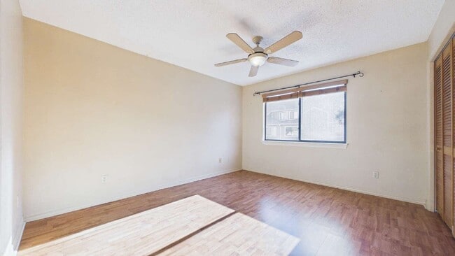 Building Photo - 9479 Tara Cay Ct