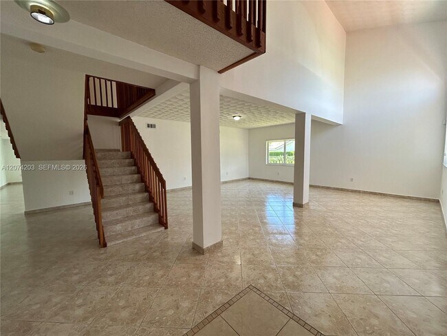 Building Photo - 6611 SW 99th Ave