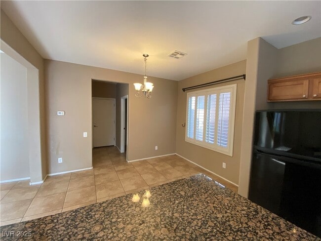 Building Photo - 2613 Le Pontet Terrace