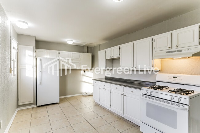 Building Photo - 1309 Woodnell Ave